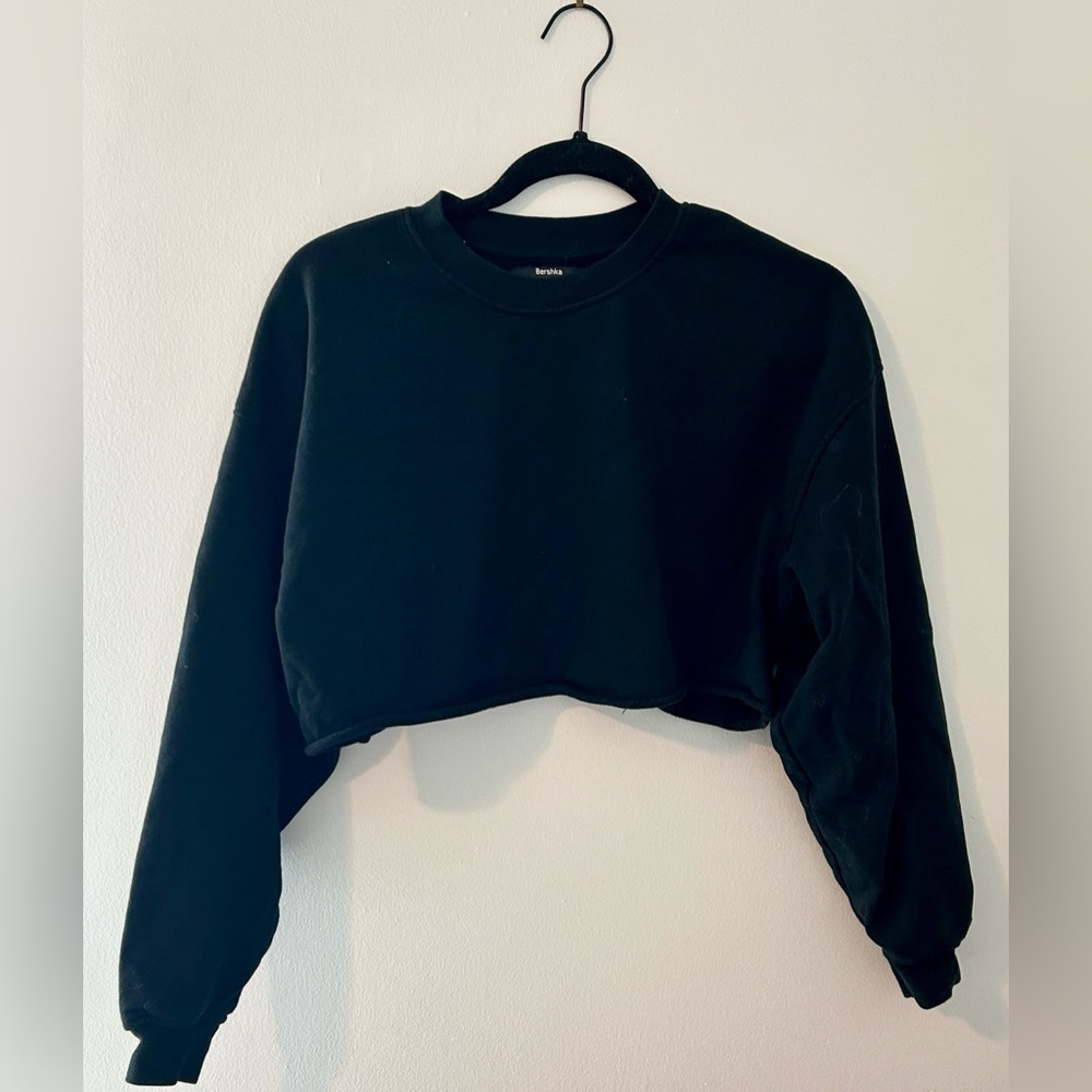 Bershka Black Cropped Crewneck Boxy Sweatshirt Size S | Everyday, Casual